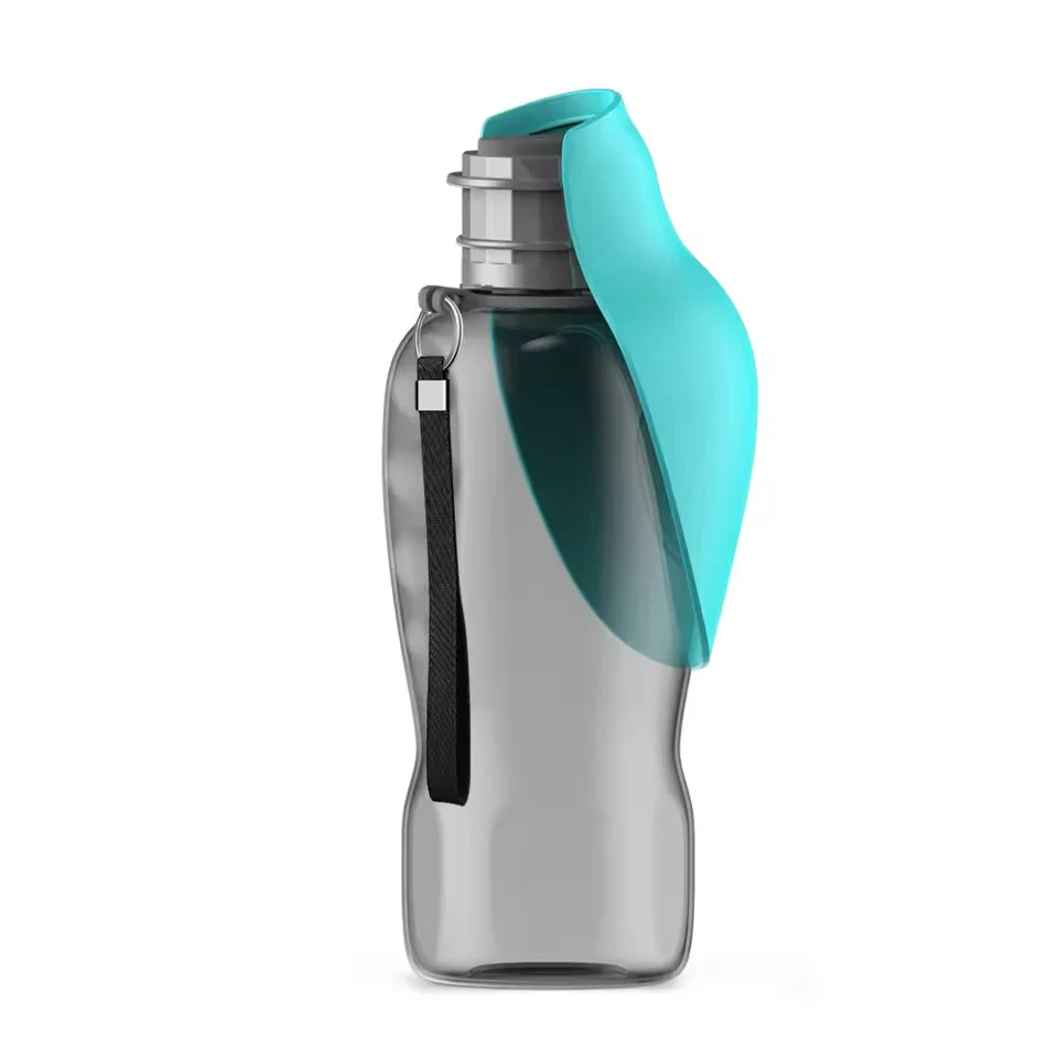 TrailSip™ — 800 ml Pet Travel Water Bottle